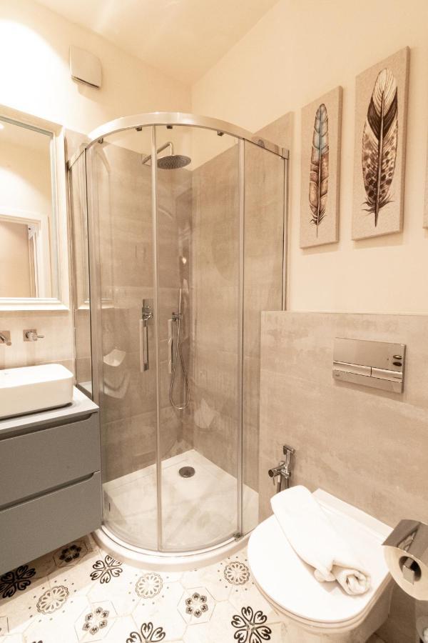 Black Gate - Quiet Studio In The Heart Of Old Town With Free Private Secured Parking Braşov Eksteriør billede